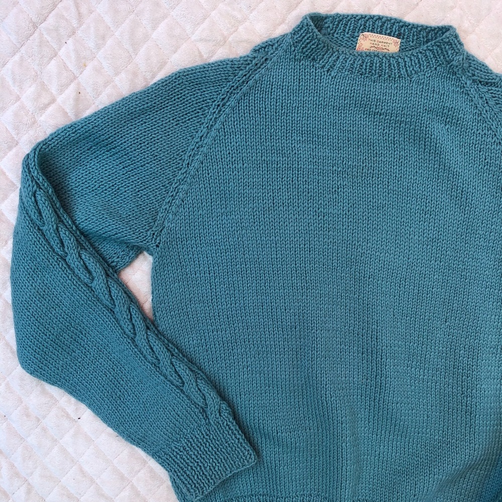 Vintage Hand Knit Sweater // Teal // Turquoise